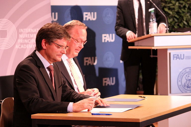 Cooperation agreement between the Friedrich-Alexander-University and the International Nuremberg Principles Academy